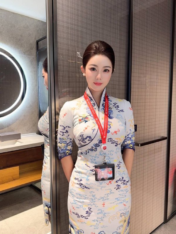 #深圳 喜茶南山海航空姐高大白 图片 3