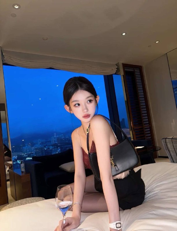 #深圳 渣渣辉🏠168D童颜大乳 图片 4