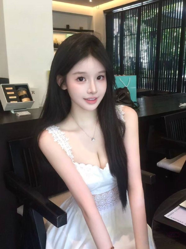 #深圳 陈意涵🏠福田童颜巨🐻 图片 2