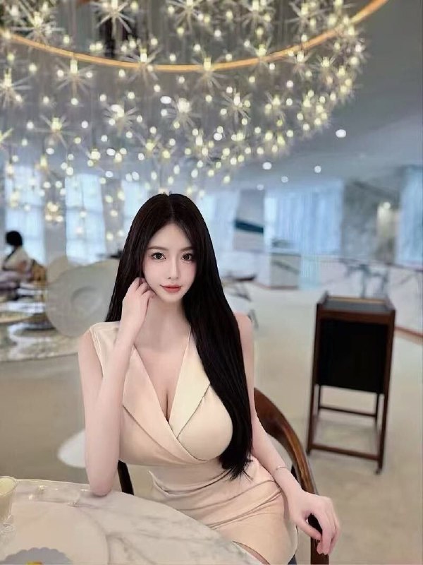  𝐇𝐞𝐢𝐠𝐡𝐭身高｜170     𝐀𝐠𝐞年龄｜22岁 图片 4