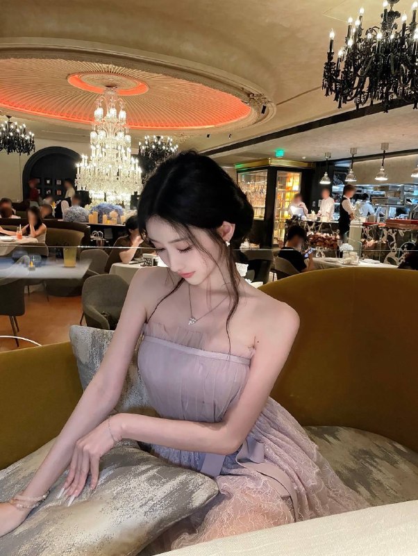 𝐇𝐞𝐢𝐠𝐡𝐭身高/170   •𝐁𝐮𝐬𝐭胸围/D 图片 4