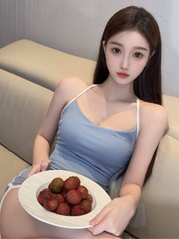 极品白纯 只接待素质哥哥 图片 2