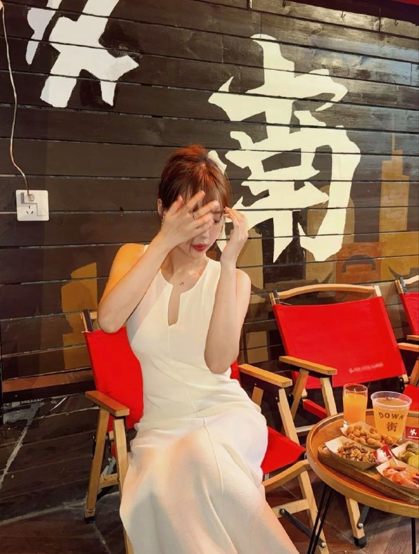 职业：护士  年龄：24  身高：173 图片 3