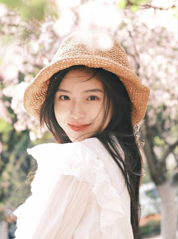  • 𝐀𝐠𝐞年龄/06年 𝐇𝐞𝐢𝐠𝐡𝐭身高/170 图片 2