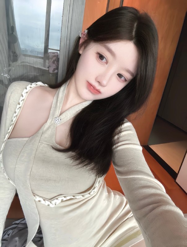 • Age年龄：04后  Height身高：170 图片 2