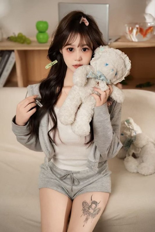 年龄/𝑎𝑔𝑒: 07   身高/ℎ𝑡: 170 图片 2