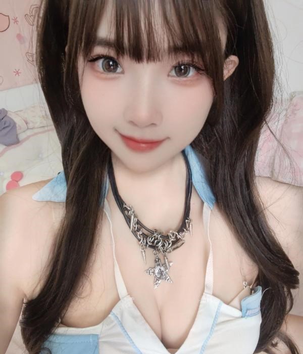 广州白虎嫩妹小葡萄 图片 1