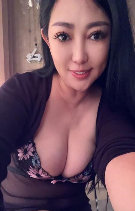 黄岛肥臀安安开课 图片 1