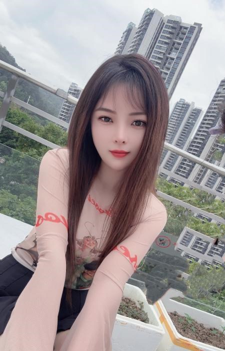 榨汁御姐西西 图片 3