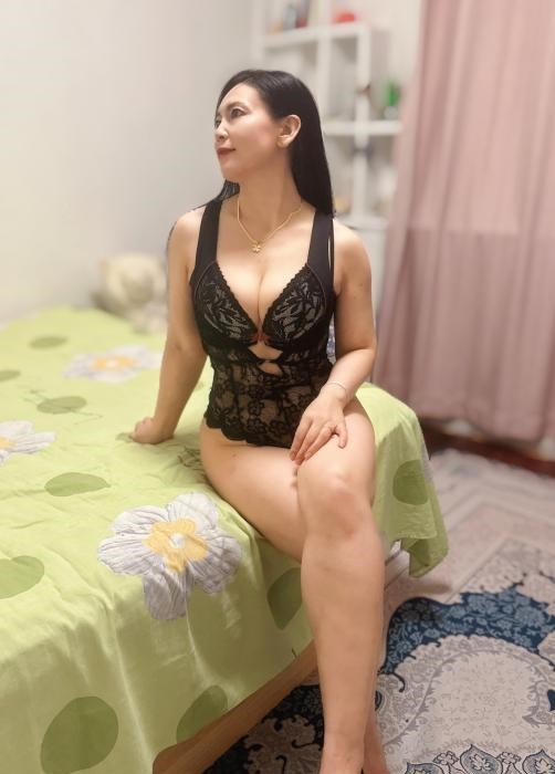 合生汇巨臀人妻 图片 1