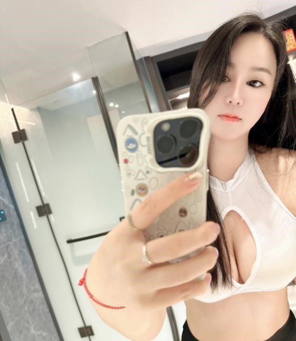 颜值胸控风骚秋秋 图片 1