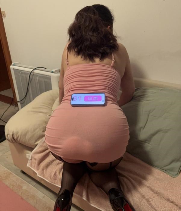 后入大屁股美妇 图片 3