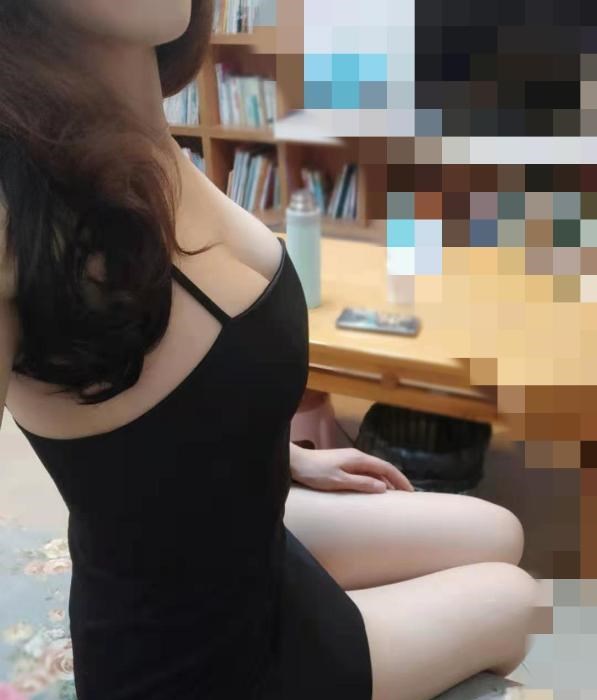 成都性感御姐米丽兼职 图片 1