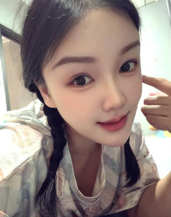 体验不错的依依老师 图片 1