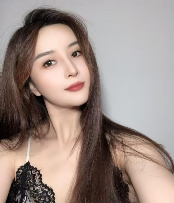 完美模特洛伊 图片 1