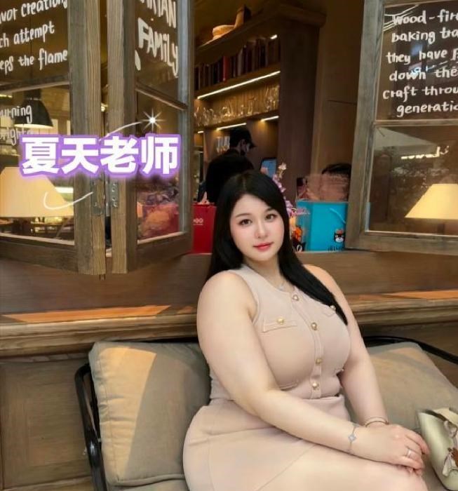丰臀巨乳bbw回归 图片 1