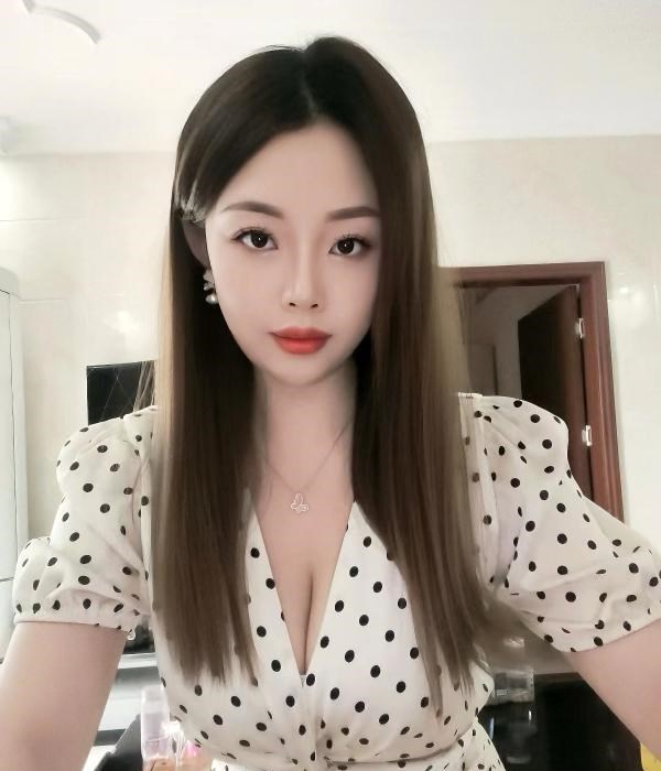 武进大胸小美女 图片 2