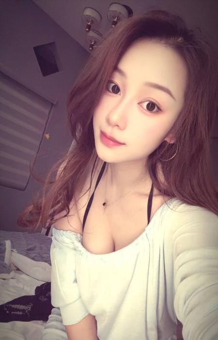 思明美乳骚货曦曦 图片 1