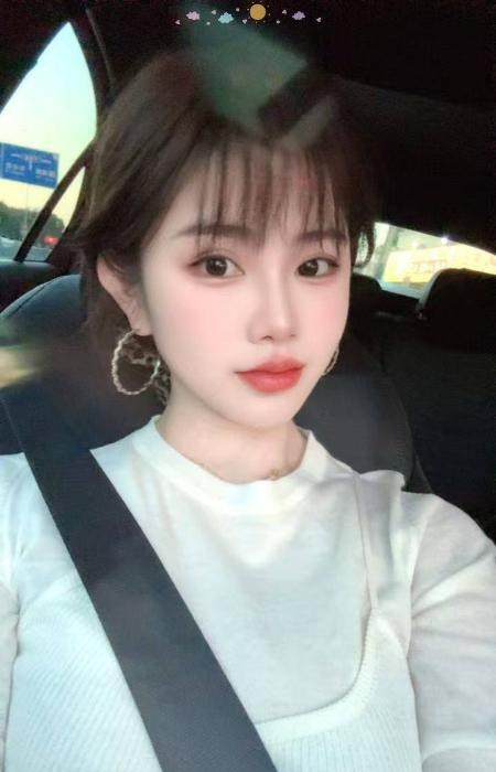 尹山湖骚穴御姐 图片 2