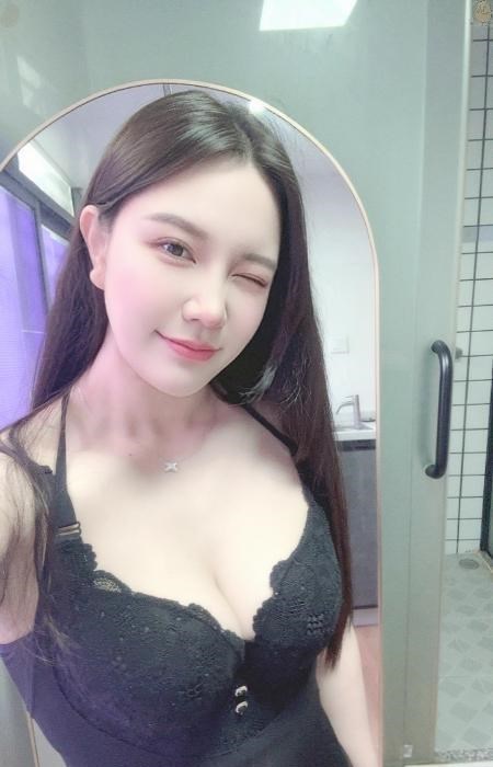 健身女孩西宝 图片 1