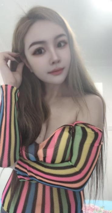 浦东混血儿伊娜 图片 1