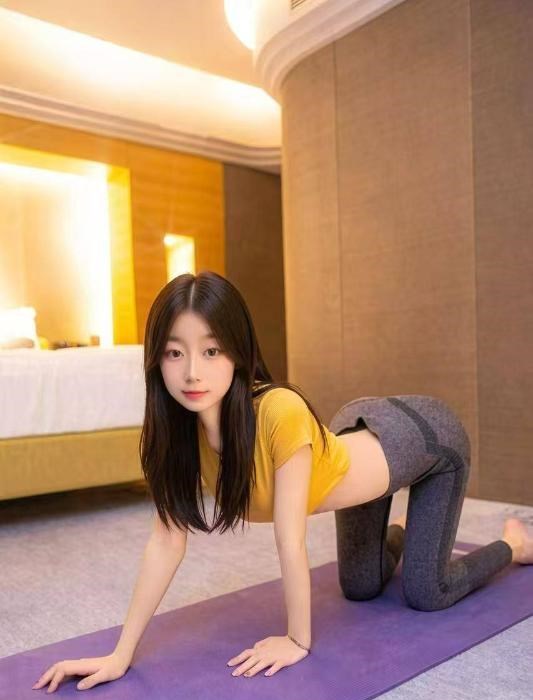 妩媚性感骚逼甜甜 图片 1