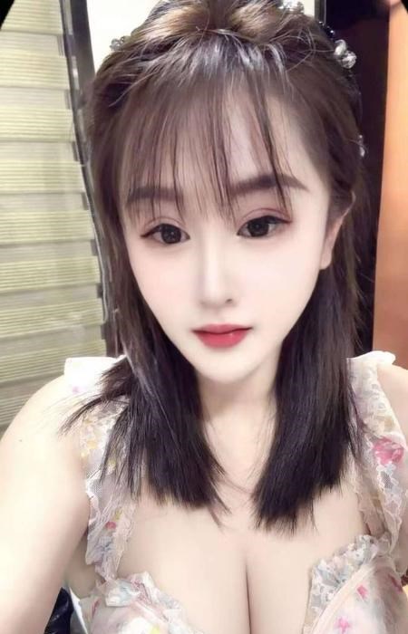 糖糖3米大胸韵味十足 图片 1