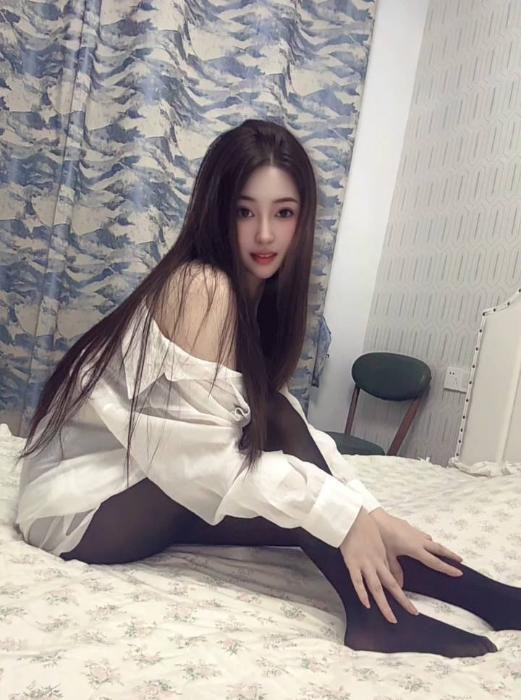 上城黑丝美腿多多 图片 1