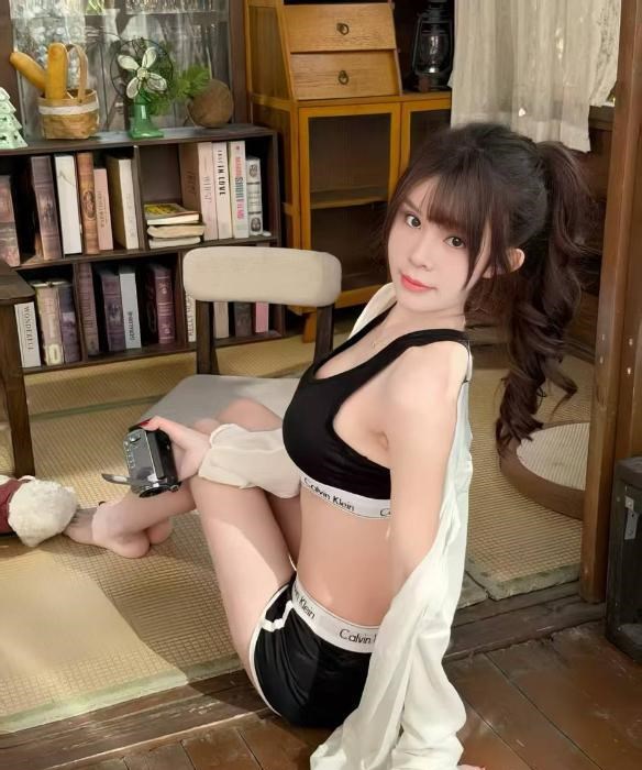 风骚大奶女王 图片 3