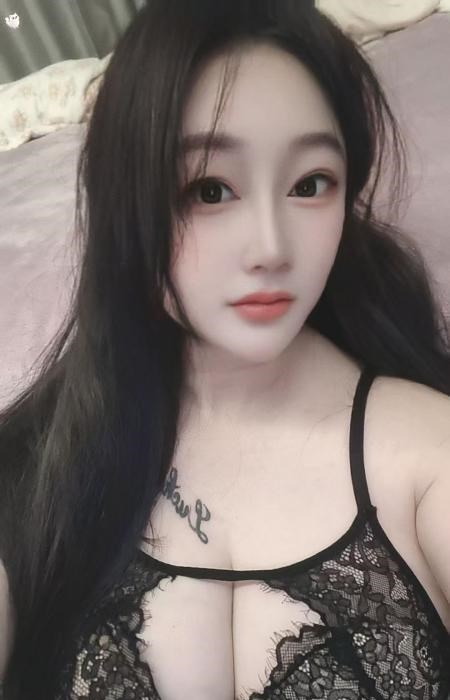 大胸潮喷骚妖精 图片 1