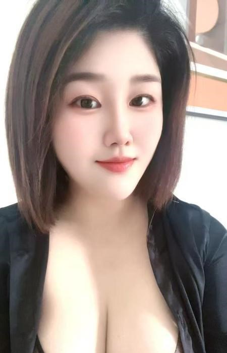 成华区少妇曼曼 图片 1