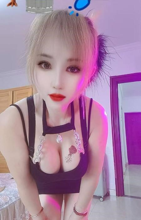 韵味丰满熟女可后花园 图片 1
