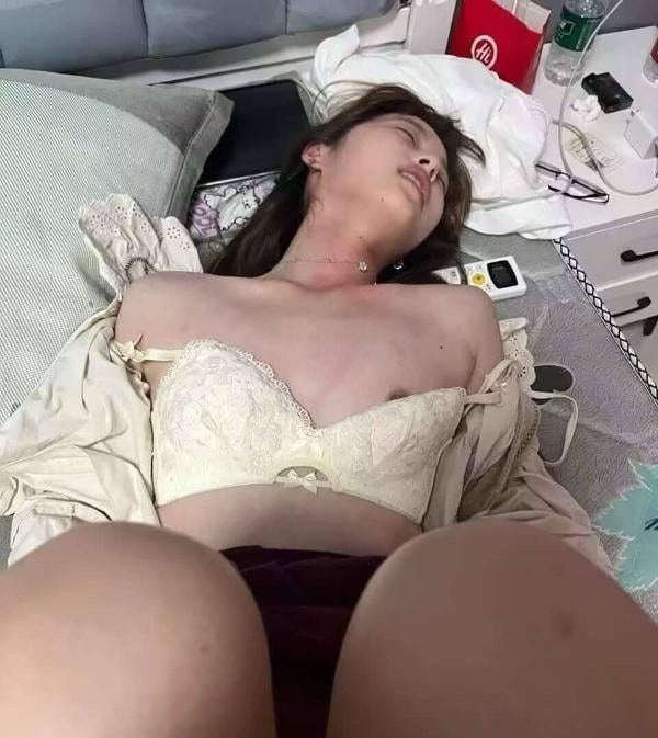 清纯刚下海小妹兼职 图片 3