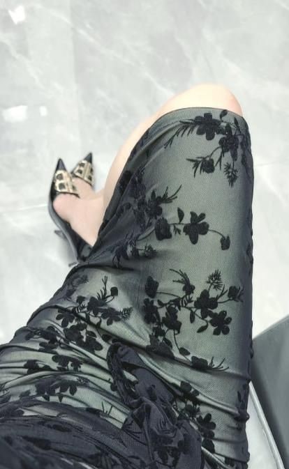 新疆美女黑丝大长腿 图片 3