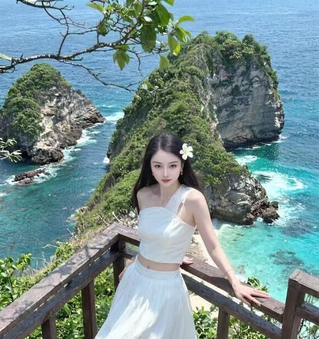 极品长腿大胸美女 图片 3