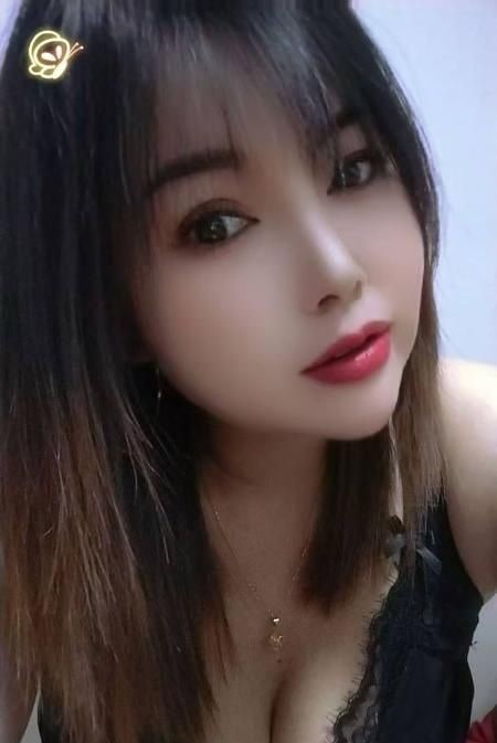 新建风骚大胸少妇 图片 2