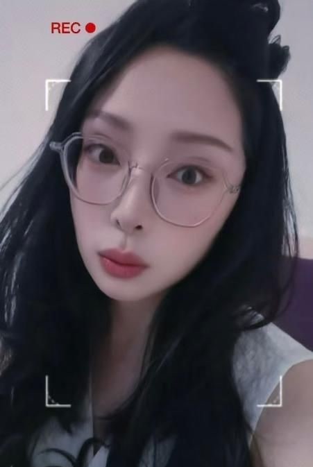 闷骚少妇芯芯 图片 3