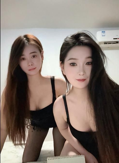 中项深喉内射双飞体验 图片 3