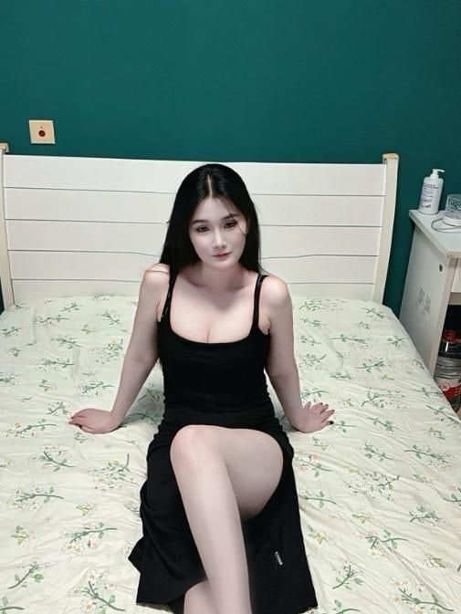中项深喉内射双飞体验 图片 4