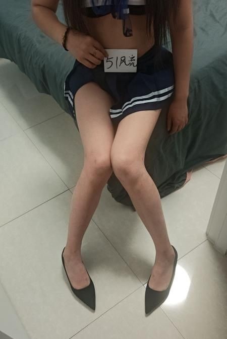 河北苗条黑丝垚垚 图片 2