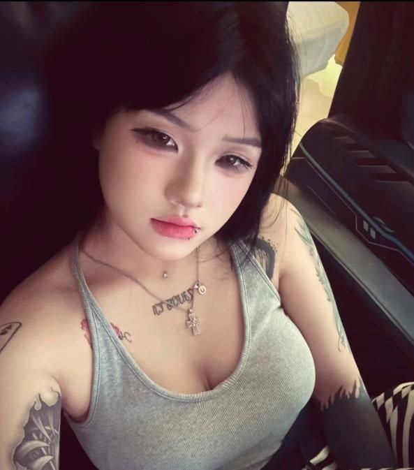 市北纹身精神小妹 图片 3