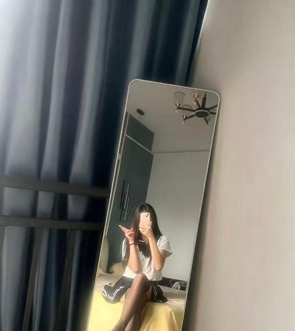 有颜有身材的兼职小妹 图片 4