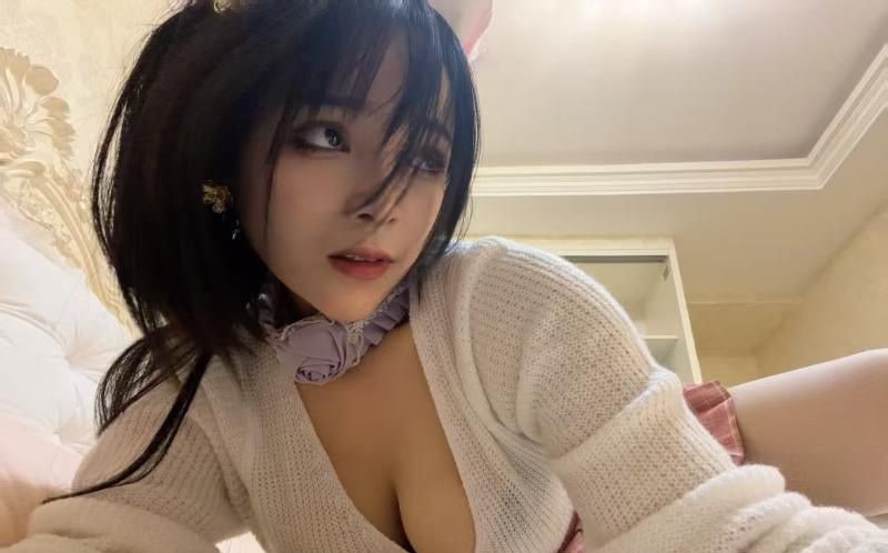性感乳胶小萝莉 图片 4