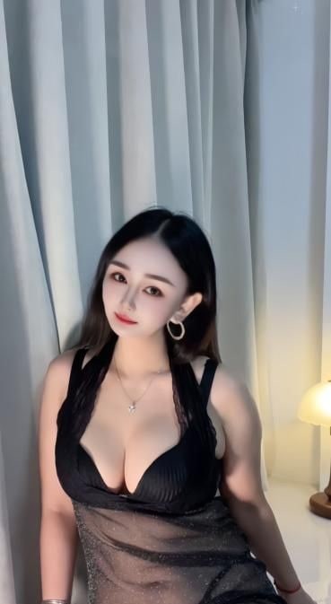 上城大胸妹子小七 图片 2