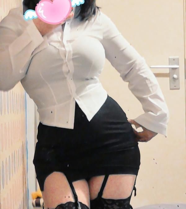 肥臀巨乳小酒 图片 1