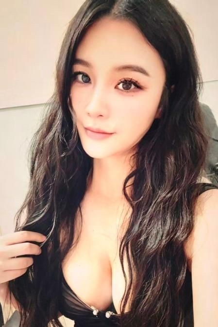 巨乳颜值倩倩 图片 2