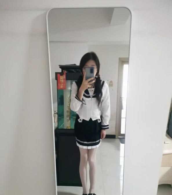 可甜可御女友系 图片 1