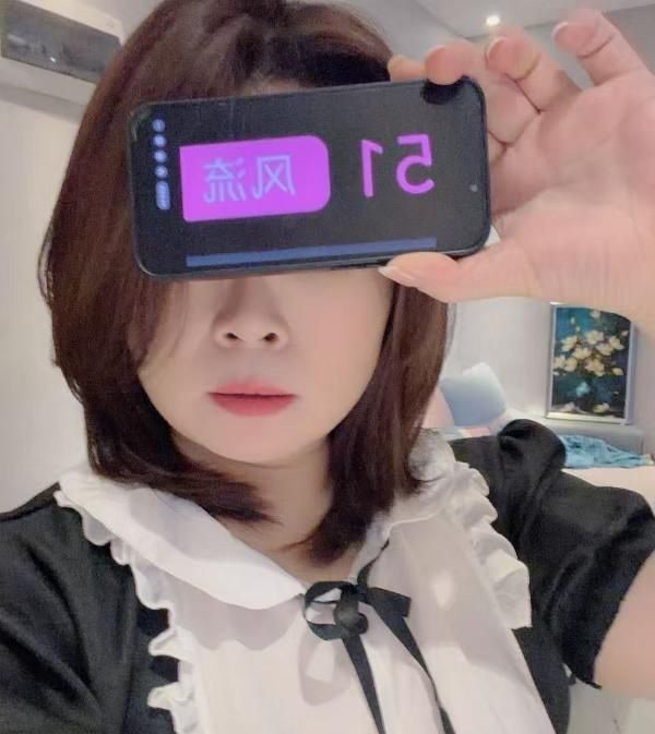 性感制服小姐姐 图片 1