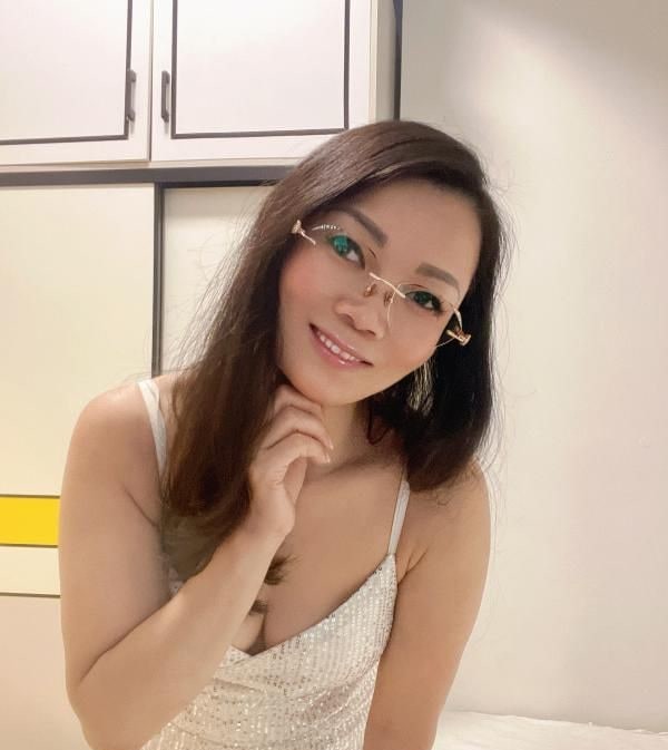 闷骚风情熟女 图片 1
