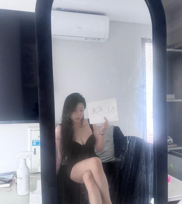 上城健身性瘾女 图片 1